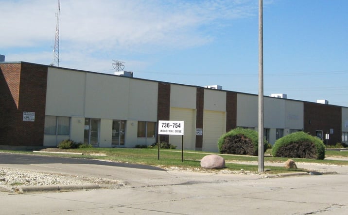 Pictures of Industrial property located at 750 Industrial Dr, Elmhurst, IL 60126 for lease - image #1