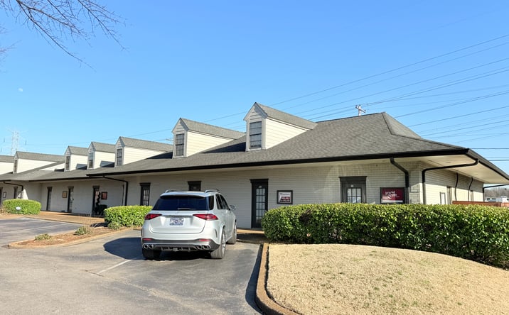 Pictures of Office property located at 310 S Walnut Bend Rd, Memphis, TN 38018 for lease - image #1