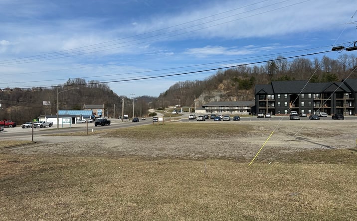 Pictures of Land property located at 825 Morton Blvd, Hazard, KY 41701 for lease - image #1