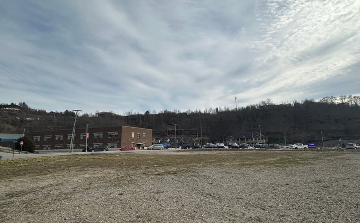 Pictures of Land property located at Miss Edna Lane, Hazard, KY 41701 for lease - image #1