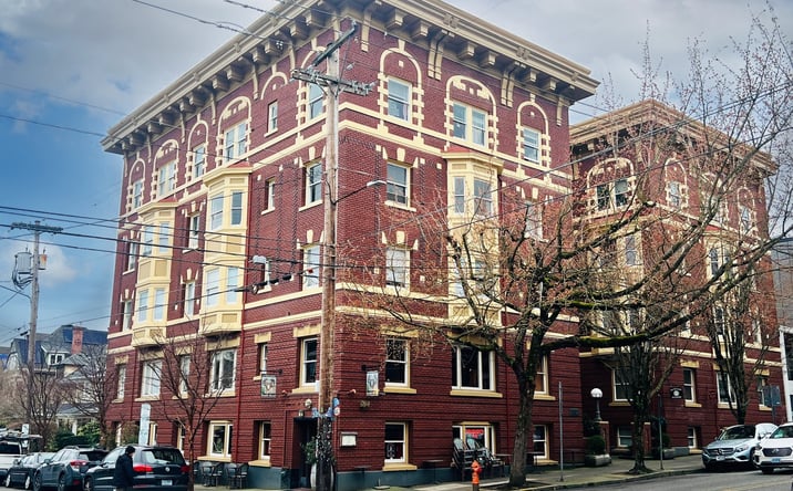 Pictures of Restaurant property located at 2282 NW Hoyt Street, Portland, OR 97210 for lease - image #1