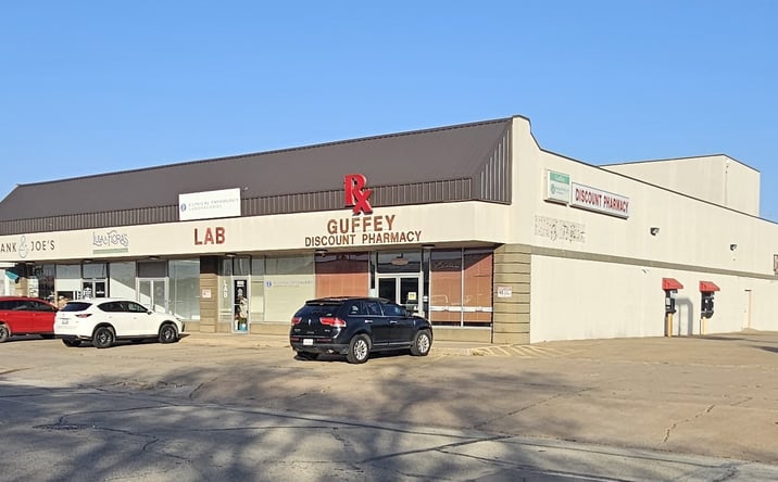 Pictures of Retail, Restaurant property located at 1612 9th St, Wichita Falls, TX 76301 for lease - image #1