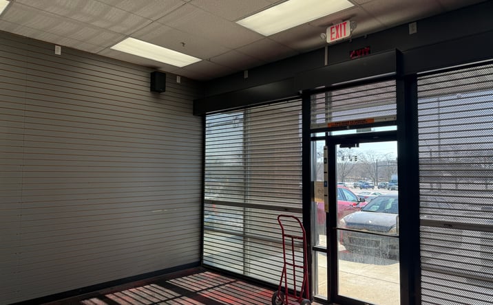 Pictures of Retail property located at 1605 W Dorothy Ln, Kettering, OH 45439 for lease - image #1