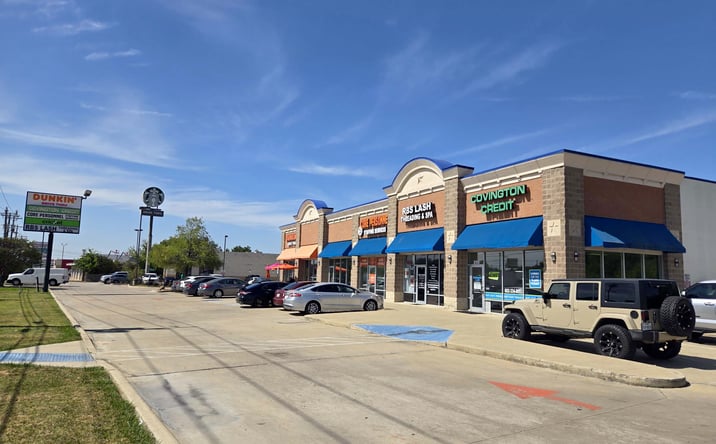 Pictures of Retail, Office property located at 6201 Denton Hwy, Haltom City, TX 76148 for lease - image #1