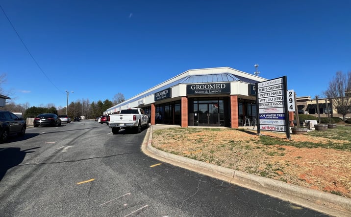 Pictures of Retail, Office property located at 294 W Plaza Dr, Mooresville, NC 28117 for lease - image #1