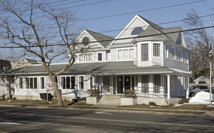 Pictures of Office property located at 176 Woodbury Rd, Hicksville, NY 11801 for lease - image #1