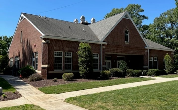 Pictures of Retail property located at 107 Grannis Ln, Statesville, NC 28677 for lease - image #1