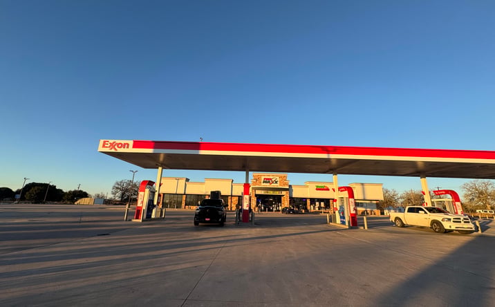 Pictures of Retail, Restaurant property located at 52450 Hwy 290 E, Hempstead, TX 77445 for lease - image #1