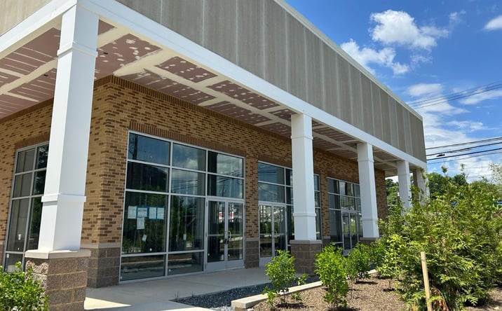 Pictures of Retail property located at 7739 Annapolis Rd, Lanham, MD 20706 for lease - image #1