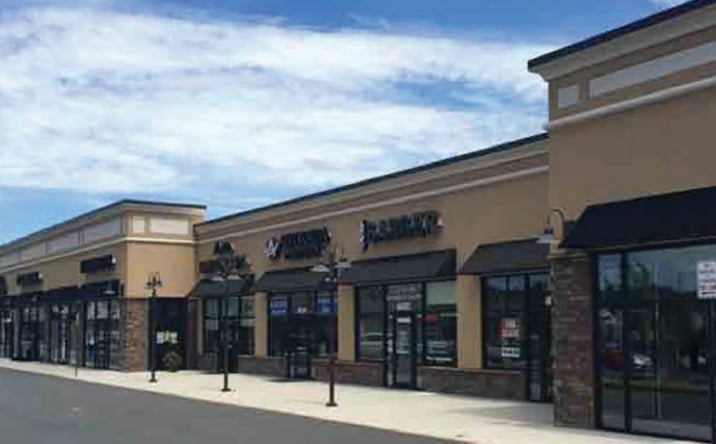 Pictures of Retail property located at 13974-13910 Estate Manor Drive, Gainesville, VA 20155 for lease - image #1