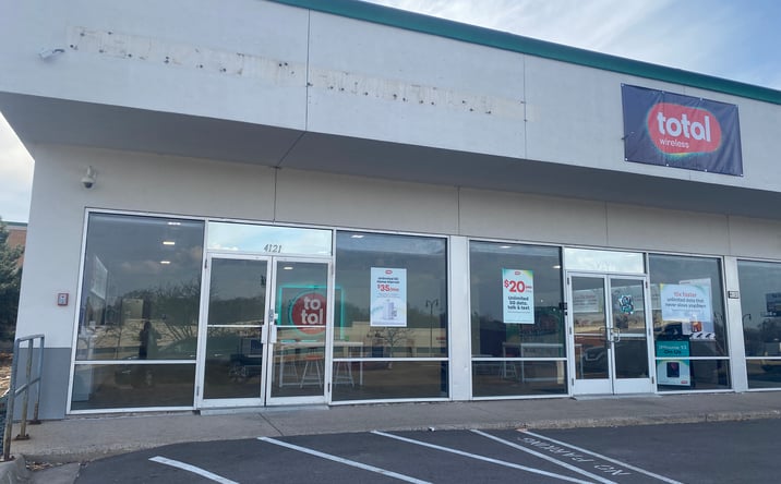 Pictures of Retail property located at 4121 Lakeland Ave N, Robbinsdale, MN 55422 for lease - image #1