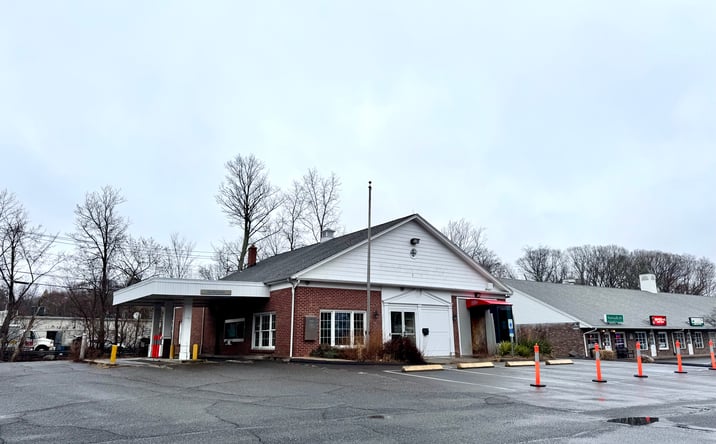 Pictures of Retail, Office, Restaurant property located at 5 Huntington St, Shelton, CT 06484 for lease - image #1