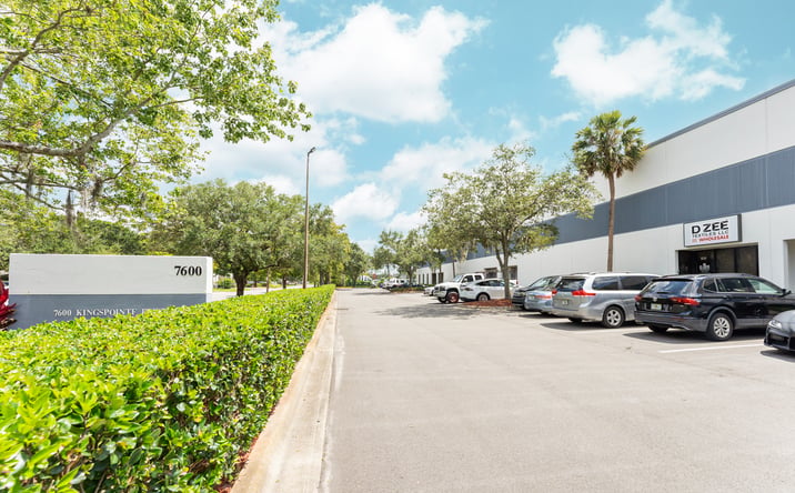 Pictures of Industrial property located at 7600 Kingspointe Pkwy, Orlando, FL 32819 for lease - image #1
