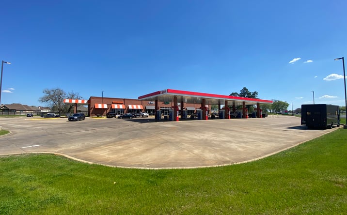 Pictures of Retail property located at 655 S Dr M Roper Pkwy, Bullard, TX 75757 for lease - image #1