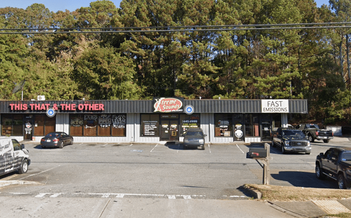 Pictures of Retail property located at 8525 GA-92, Woodstock, GA 30189 for lease - image #1