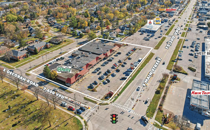Pictures of Retail property located at 805 S Main St, West Bend, WI 53095 for lease - image #1