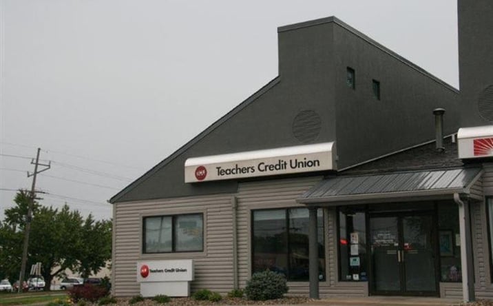Pictures of Office property located at 2600 Roosevelt Road 1001, Valparaiso, IN 46383 for lease - image #1