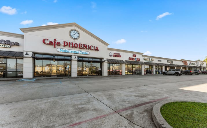 Pictures of Retail property located at 240 Range 12 Blvd, Denham Springs, LA 70726 for lease - image #1