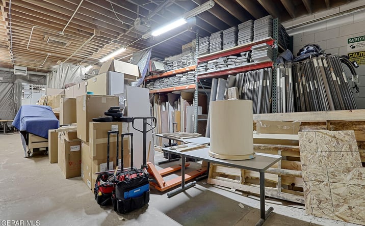 Pictures of Retail, Office, Industrial property located at 2414 Texas Ave, El Paso, TX 79901 for lease - image #1