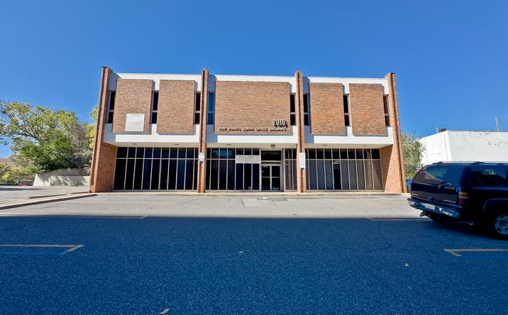 Pictures of Office property located at 2016 10th Ave S, Birmingham, AL 35205 for lease - image #1