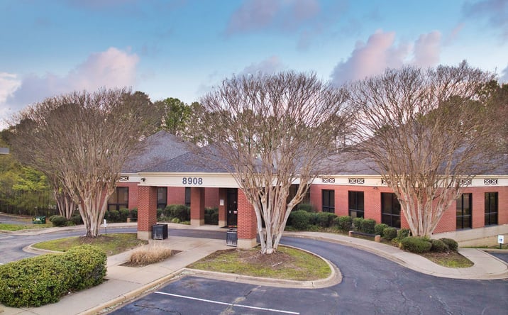 Pictures of Office property located at 8908 Kanis Rd, Little Rock, AR 72205 for lease - image #1