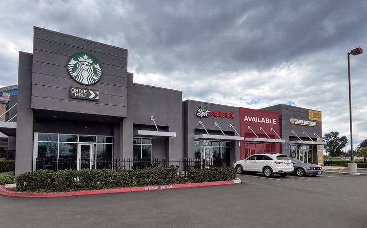 Pictures of Retail property located at 6893 N Golden State Blvd, Fresno, CA 93722 for lease - image #1