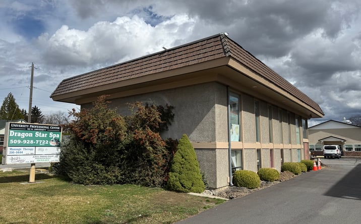 Pictures of Retail, Office property located at 122 N University Rd, Spokane Valley, WA 99206 for lease - image #1