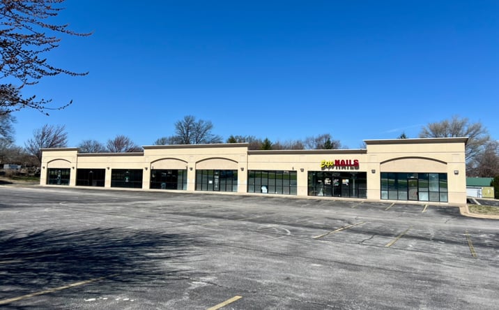 Pictures of Retail property located at 2545 W Kearney St, Springfield, MO 65803 for lease - image #1