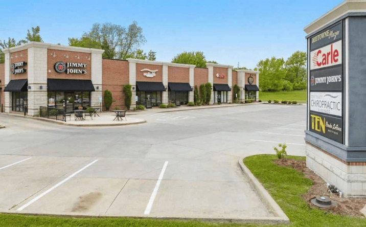 Pictures of Retail, Office property located at 401 N Keller Dr, Effingham, IL 62401 for lease - image #1