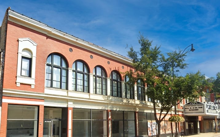 Pictures of Retail, Restaurant property located at 2433 N Lincoln Ave, Chicago, IL 60614 for lease - image #1