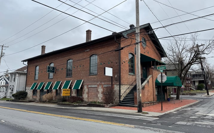 Pictures of Retail, Office, Restaurant property located at 16 N Chestnut St, New Paltz, NY 12561 for lease - image #1