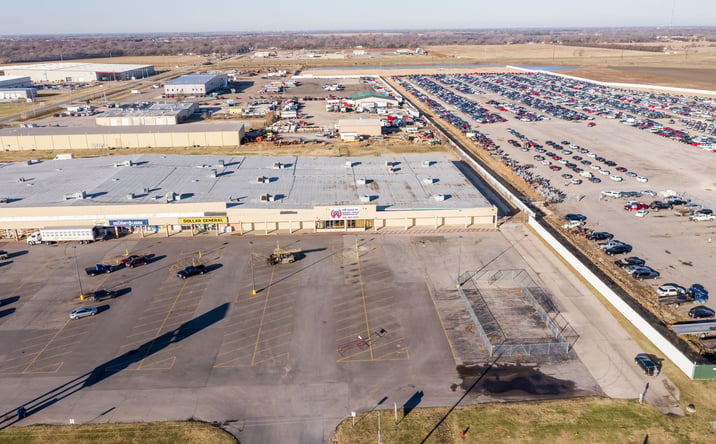 Pictures of Retail property located at 6223 N Broadway St, Park City, KS 67219 for lease - image #1