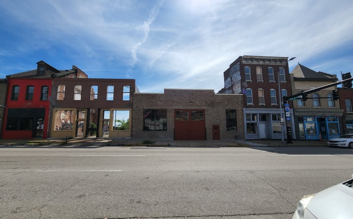Pictures of Retail, Restaurant property located at 754 S 4th St, St. Louis, MO 63102 for lease - image #1
