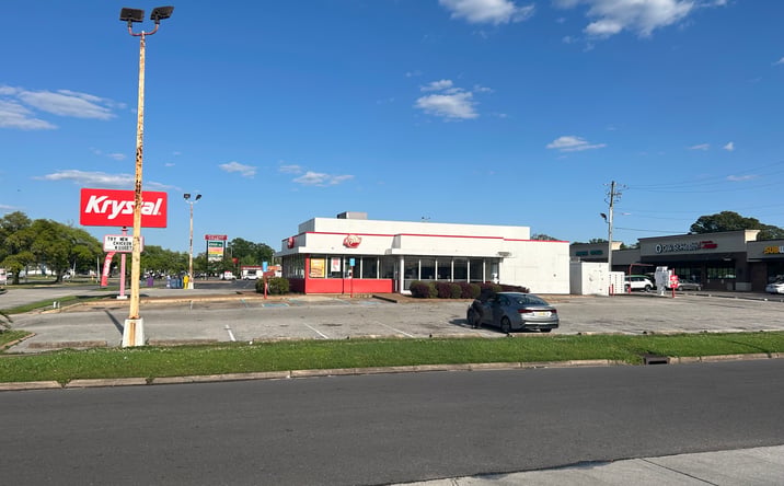 Pictures of Restaurant property located at 3091 Dauphin St, Mobile, AL 36606 for lease - image #1