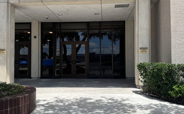 Pictures of Office property located at 615 Northwest Loop 410, San Antonio, TX 78216 for lease - image #1