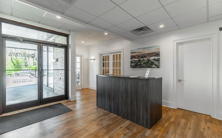 Pictures of Office property located at 300 Ashland Terrace, Chattanooga, TN 37415 for lease - image #1