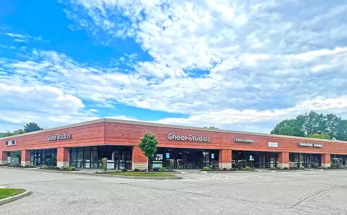Pictures of Retail property located at 17021- 17065 Baxter Rd, Chesterfield, MO 63005 for lease - image #1