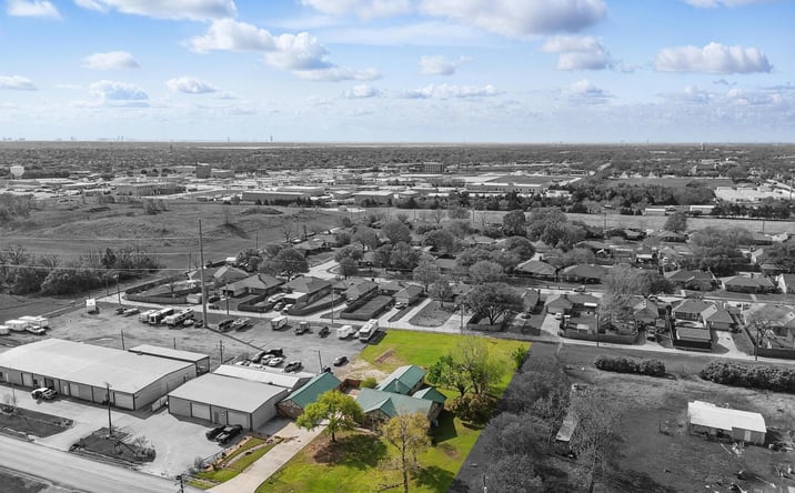 Pictures of Retail, Office, Industrial property located at 300 Paul Wilson Rd, Wylie, TX 75098 for lease - image #1
