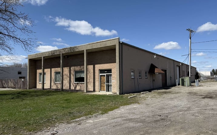 Pictures of Industrial property located at 3106 South Ave, Toledo, OH 43609 for lease - image #1
