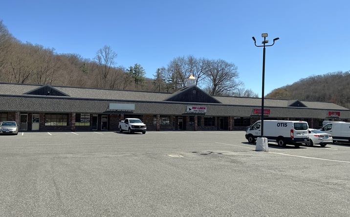 Pictures of Retail, Office property located at 248 Oxford Rd, Oxford, CT 06478 for lease - image #1