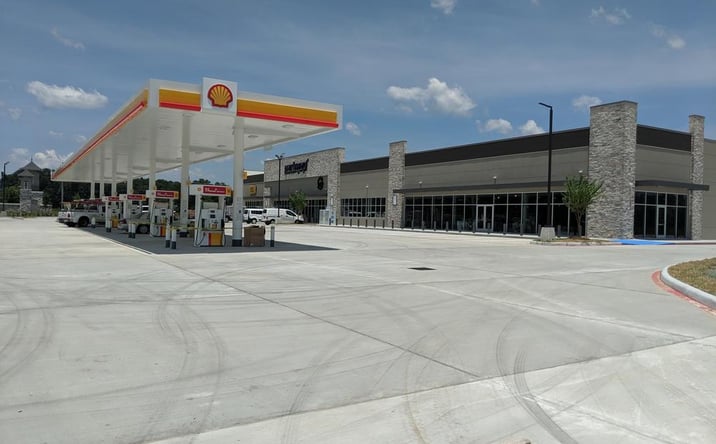 Pictures of Retail property located at 2403 East Houston Street, Cleveland, TX 77327 for lease - image #1