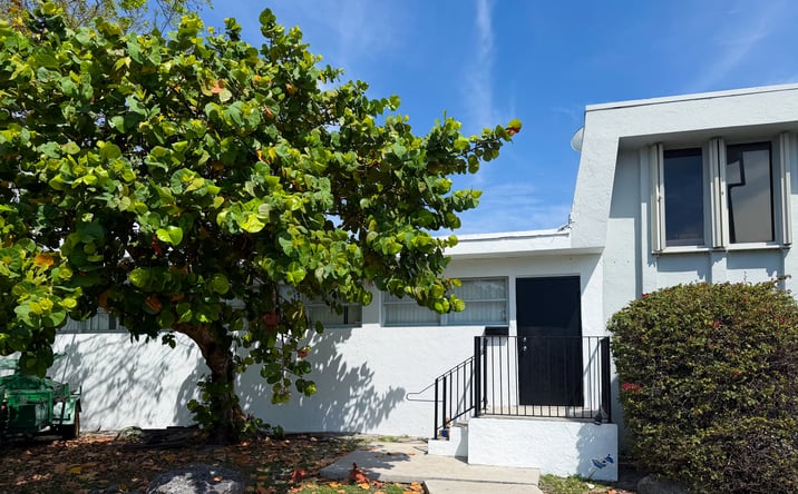 Pictures of Office property located at 18500 NE 5th Ave, Miami, FL 33179 for lease - image #1