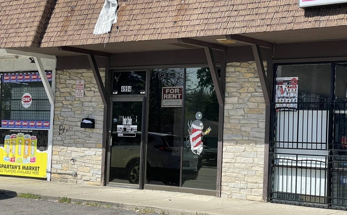 Pictures of Retail property located at 4994 Lindora Dr, Columbus, OH 43232 for lease - image #1