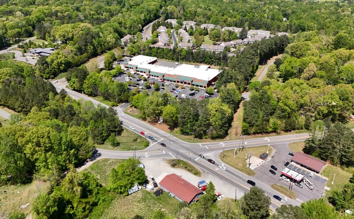 Pictures of Retail, Office, Restaurant property located at 101 N Scotswood Blvd, Hillsborough, NC 27278 for lease - image #1