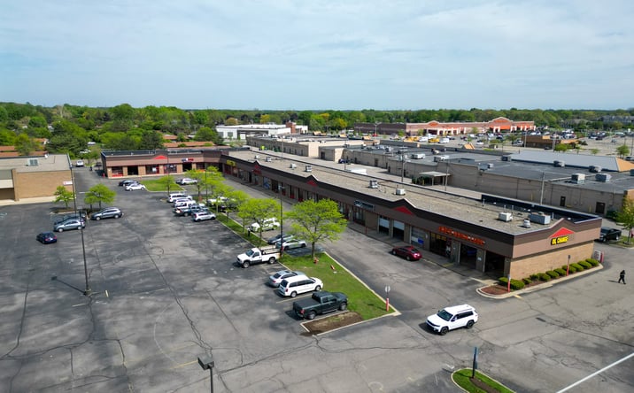 Pictures of Retail property located at 37502 Van Dyke Ave, Sterling Heights, MI 48312 for lease - image #1