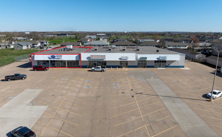 Pictures of Retail, Office, Restaurant property located at 1682-1742 E 23rd St, Fremont, NE 68025 for lease - image #1