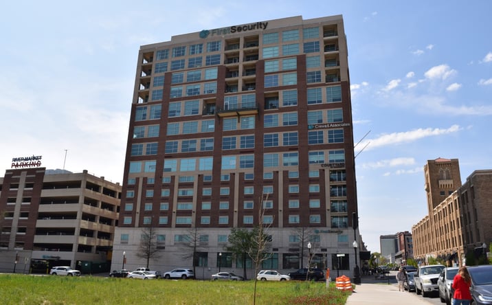 Pictures of Office property located at 521 President Clinton Ave, Little Rock, AR 72201 for lease - image #1