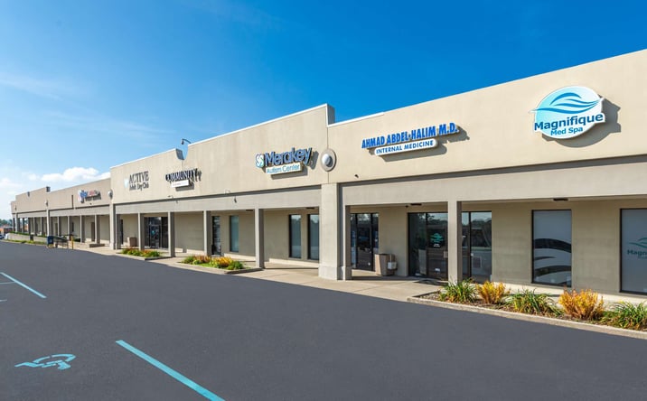 Pictures of Office property located at 2270 - 2284 S Ballenger Hwy, Flint, MI 48503 for lease - image #1