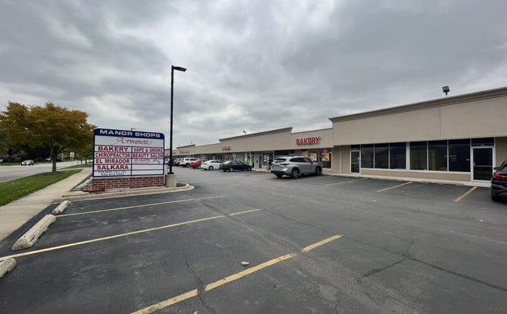 Pictures of Retail, Office property located at 35-101 E Fullerton Ave, Addison, IL 60101 for lease - image #1