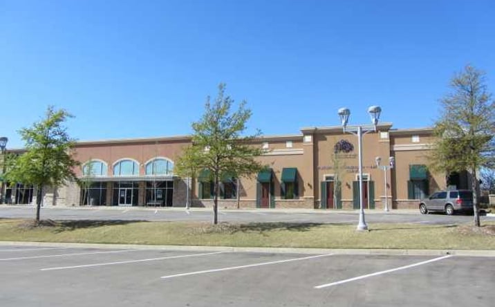 Pictures of Retail, Office property located at 2608 S Shackleford Rd, Little Rock, AR 72205 for lease - image #1